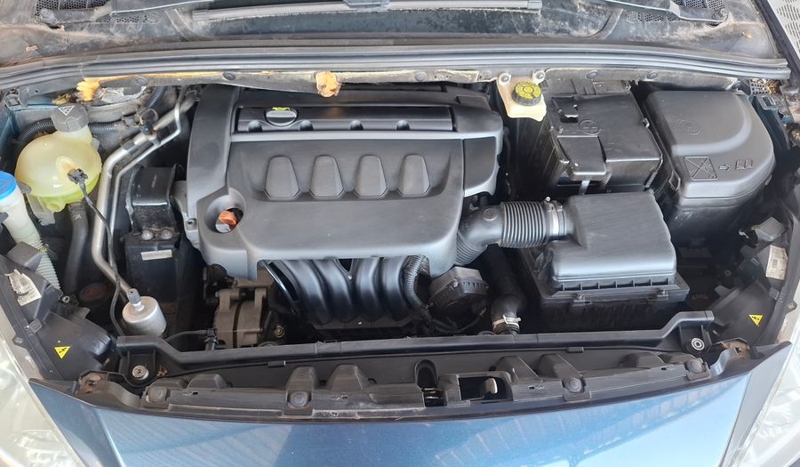 Peugeot 408 2.0 16V FELINE Sedan 2013