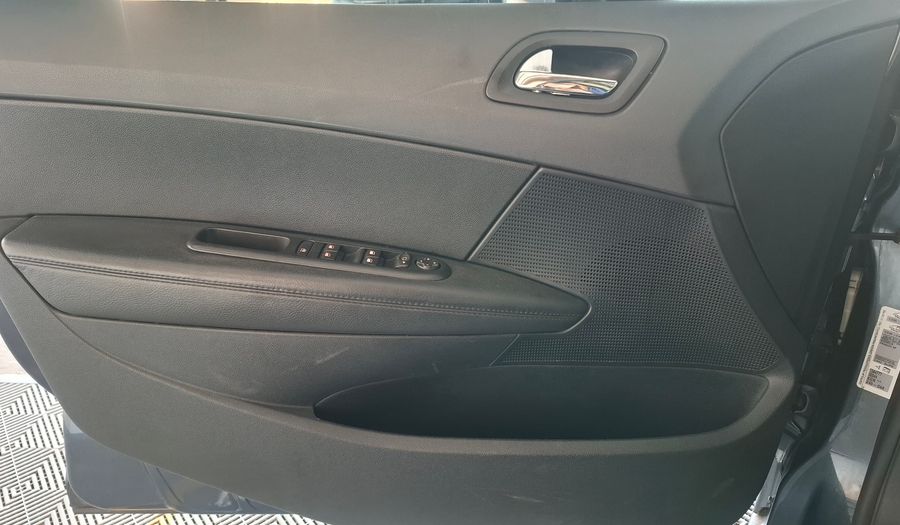 Peugeot 408 2.0 16V FELINE Sedan 2013