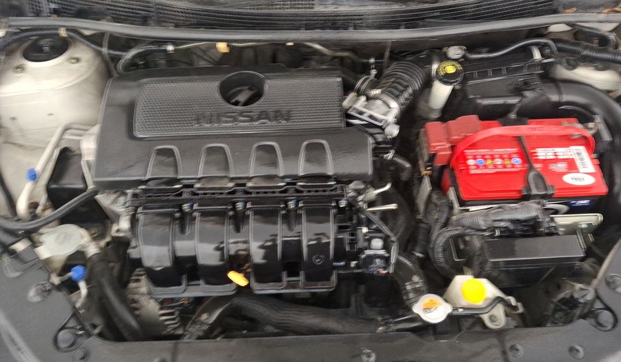 Nissan Sentra 1.8 SR NAVI CVT Sedan 2016