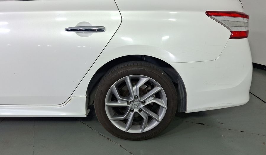 Nissan Sentra 1.8 SR NAVI CVT Sedan 2016