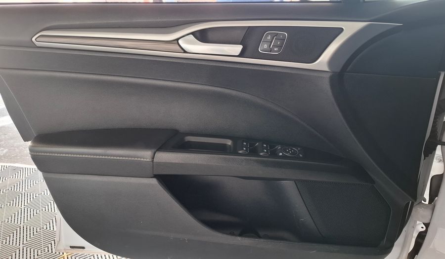 Ford Mondeo 2.0 SEL AUTO Sedan 2020