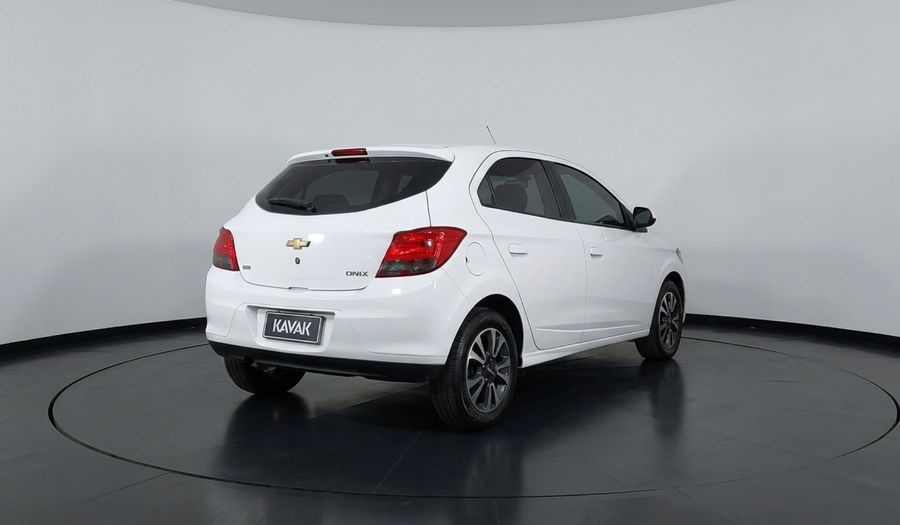 Chevrolet Onix 1.4 SPE/4 LTZ AUTO Hatchback 2015
