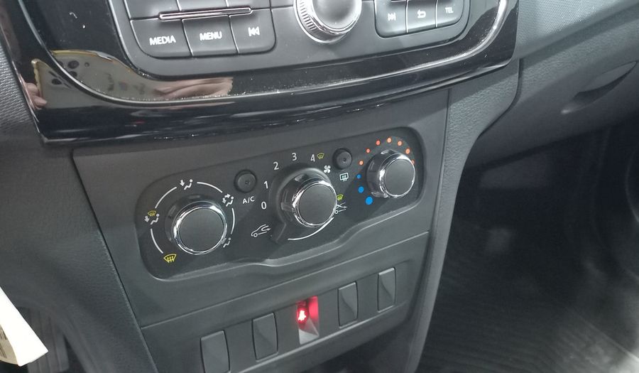 Renault Logan 1.6 LIFE Sedan 2021