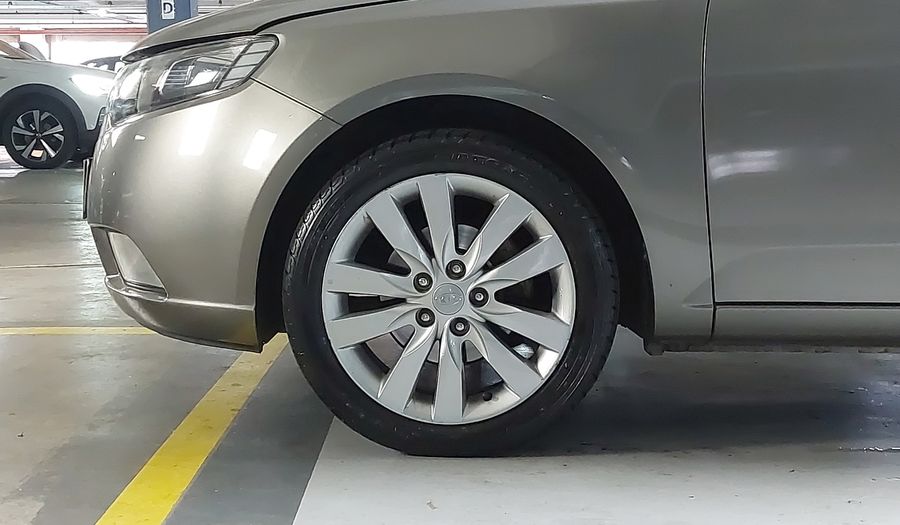 Kia Cerato 1.6 SX E234 Sedan 2013