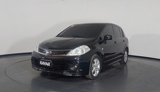 Nissan • Tiida