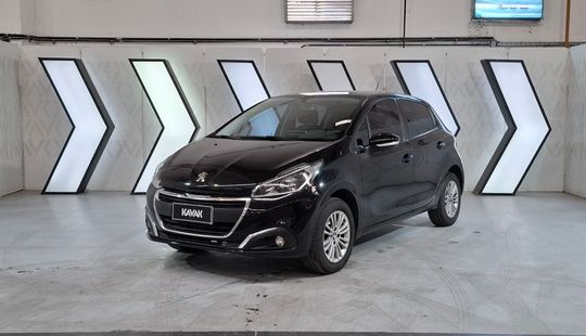 Peugeot • 208