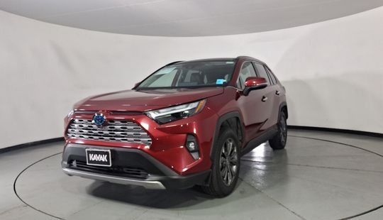 Toyota • RAV4