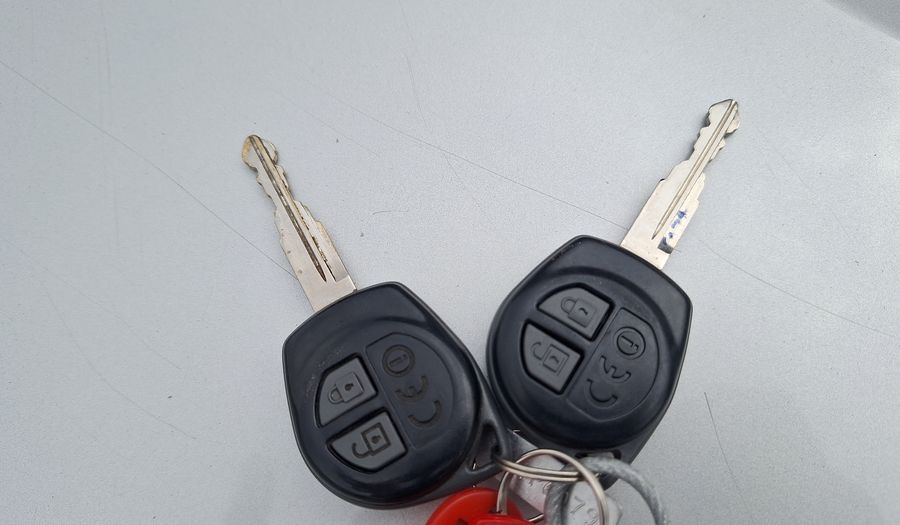Suzuki Swift 1.2 GL Hatchback 2015
