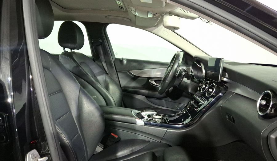 Mercedes Benz Clase C 2.0 200 CGI SPORT AT Sedan 2015