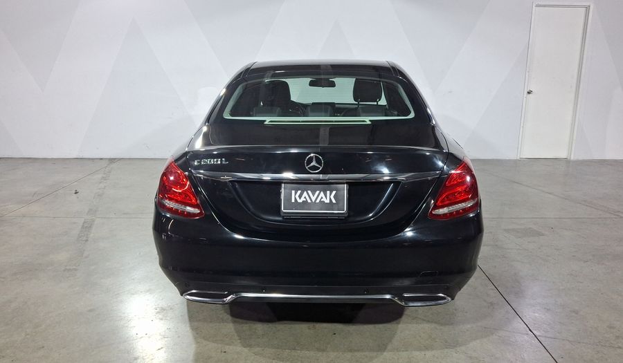Mercedes Benz Clase C 2.0 200 CGI SPORT AT Sedan 2015