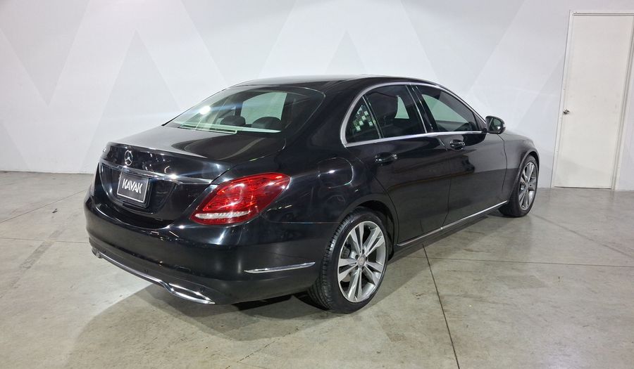 Mercedes Benz Clase C 2.0 200 CGI SPORT AT Sedan 2015