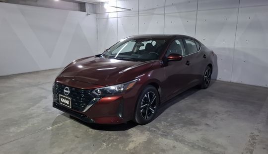 Nissan • Sentra