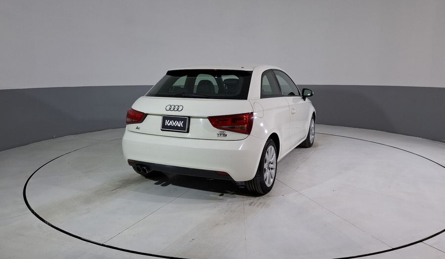 Audi A1 1.4 TFSI ENVY CON PIEL S TRONIC Hatchback 2013