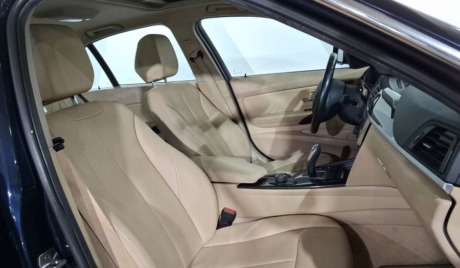 Bmw Serie 3 2.0 320IA LUXURY LINE Sedan 2015