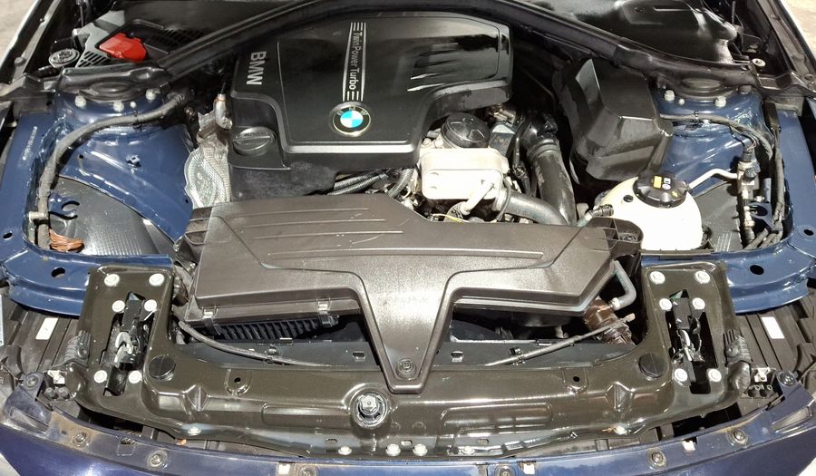 Bmw Serie 3 2.0 320IA LUXURY LINE Sedan 2015