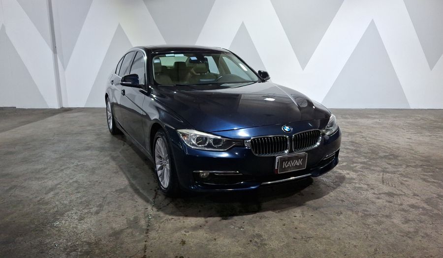 Bmw Serie 3 2.0 320IA LUXURY LINE Sedan 2015