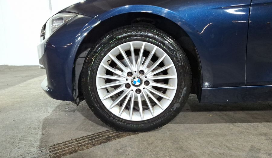 Bmw Serie 3 2.0 320IA LUXURY LINE Sedan 2015