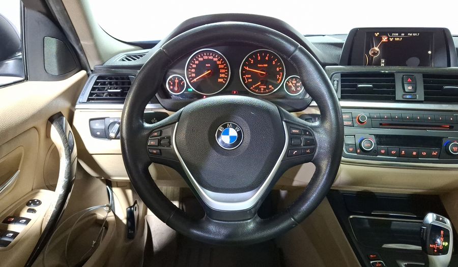 Bmw Serie 3 2.0 320IA LUXURY LINE Sedan 2015