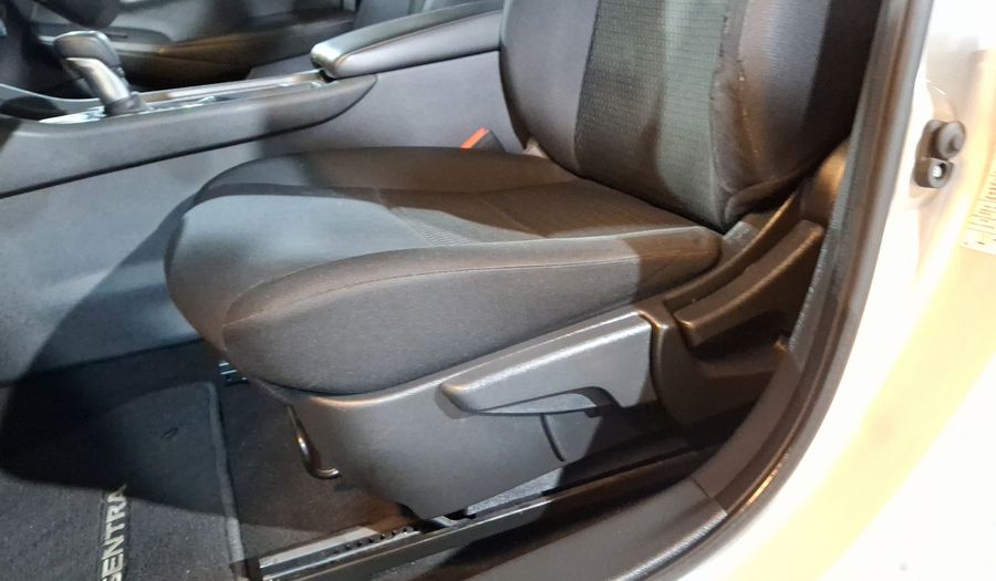 Nissan Sentra 2.0 SENSE CVT Sedan 2022