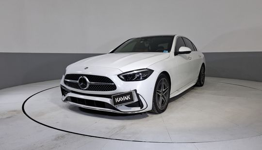Mercedes Benz • Clase C
