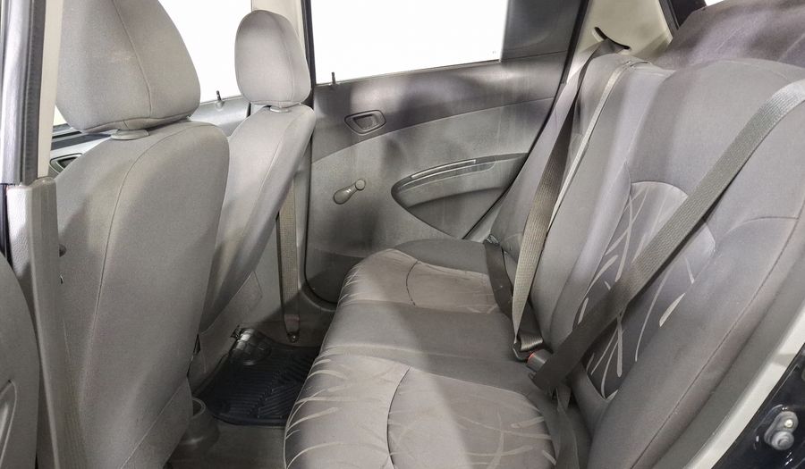 Chevrolet Spark 1.4 LT B MT Hatchback 2016