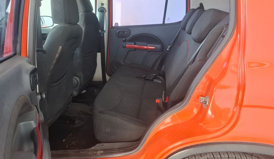 Fiat Uno 1.4 8V SPORTING 5P Hatchback 2012