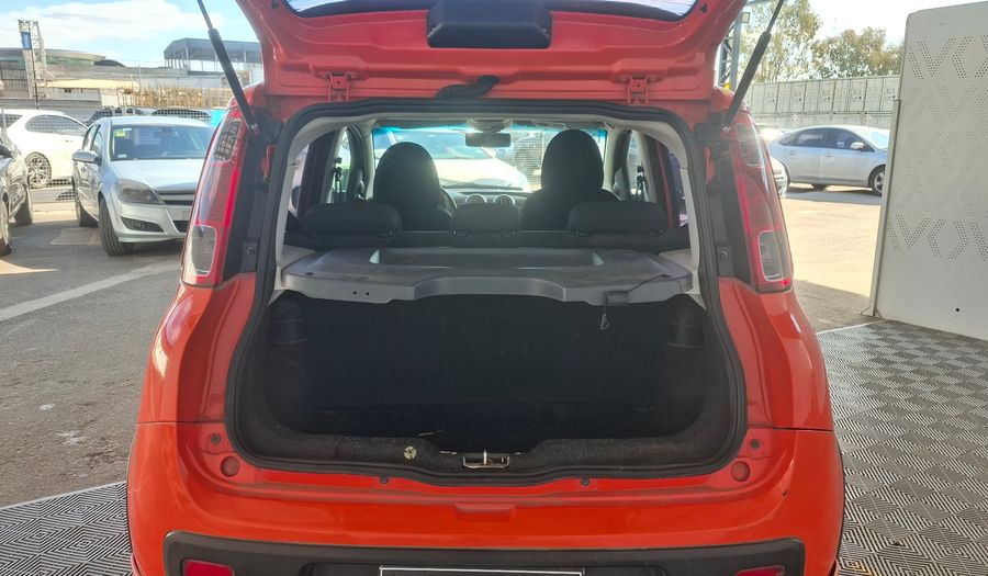 Fiat Uno 1.4 8V SPORTING 5P Hatchback 2012