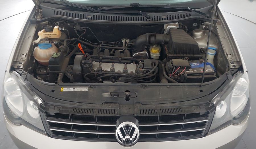 Volkswagen Polo 1.6 VHT TOTAL FLEX SPORTLINE Hatchback 2014