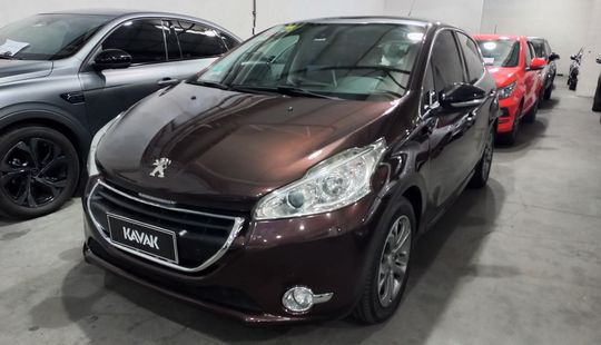 Peugeot • 208