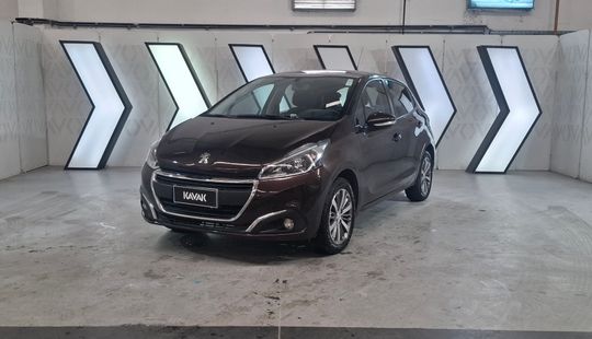 Peugeot • 208