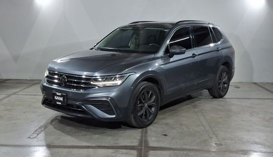 Volkswagen • Tiguan