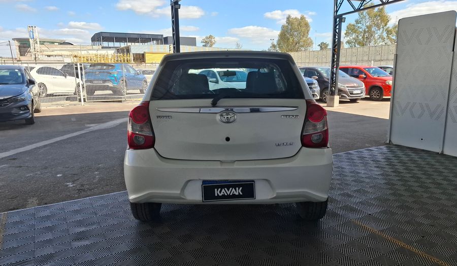Toyota Etios 1.5 XLS Hatchback 2020