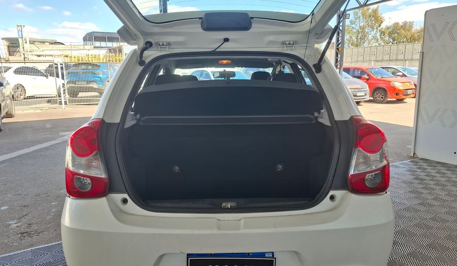 Toyota Etios 1.5 XLS Hatchback 2020