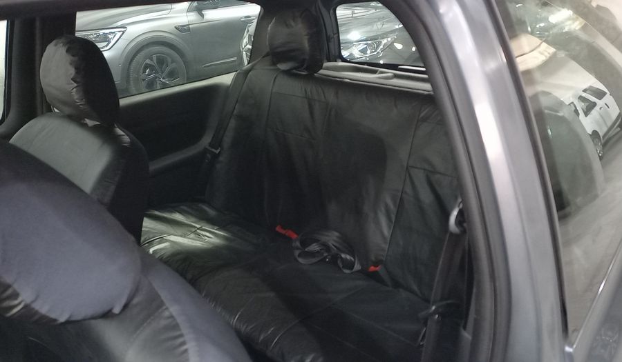 Renault Clio 1.1 CONFORT Hatchback 2015