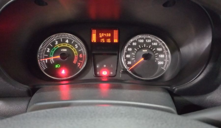 Renault Clio 1.1 CONFORT Hatchback 2015