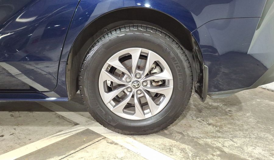 Toyota Sienna 2.5 HEV XLE AUTO Minivan 2022