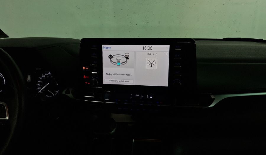 Toyota Sienna 2.5 HEV XLE AUTO Minivan 2022