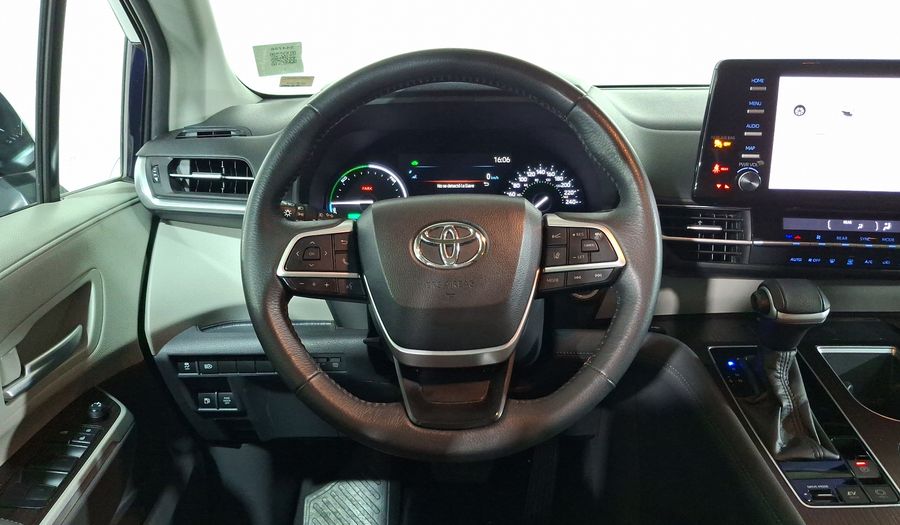 Toyota Sienna 2.5 HEV XLE AUTO Minivan 2022
