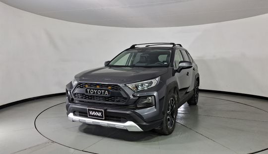 Toyota • RAV4