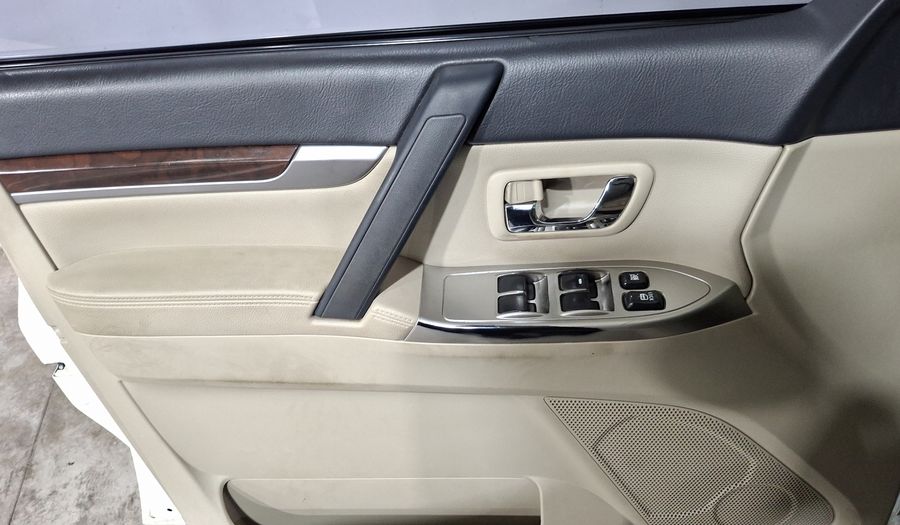 Mitsubishi Montero 3.8 LIMITED Suv 2017