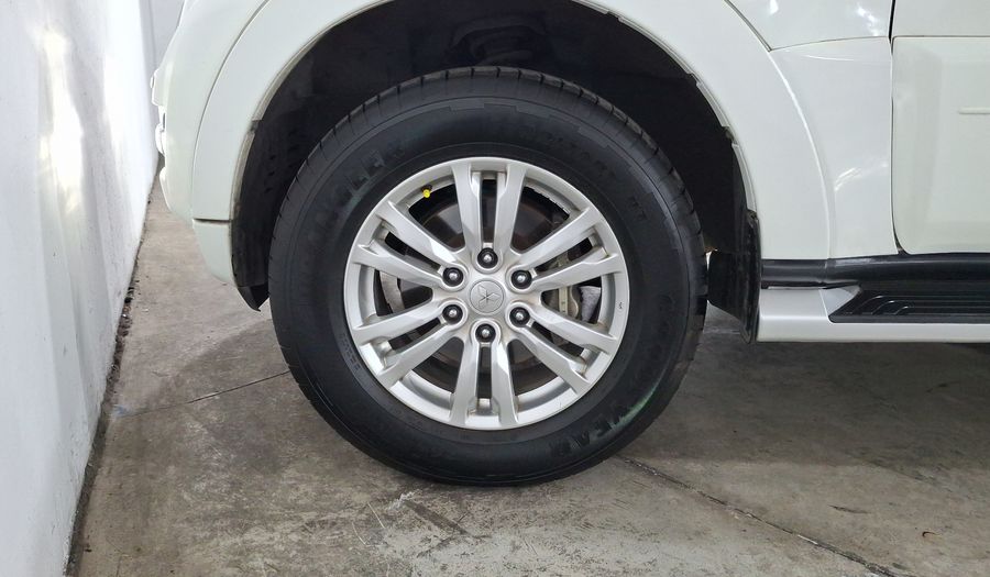 Mitsubishi Montero 3.8 LIMITED Suv 2017