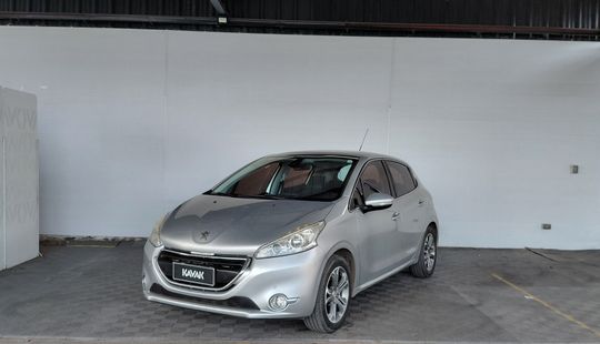 Peugeot • 208