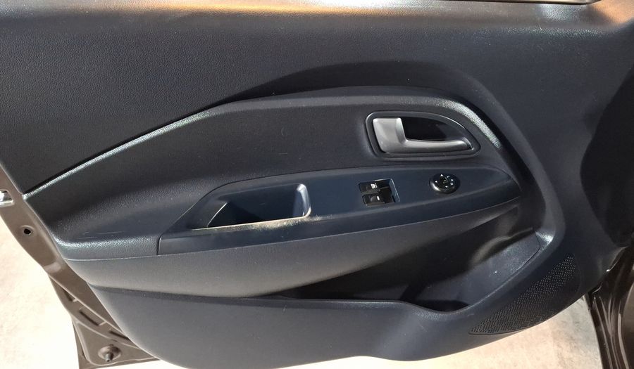 Kia Rio 1.6 LX MT Sedan 2016