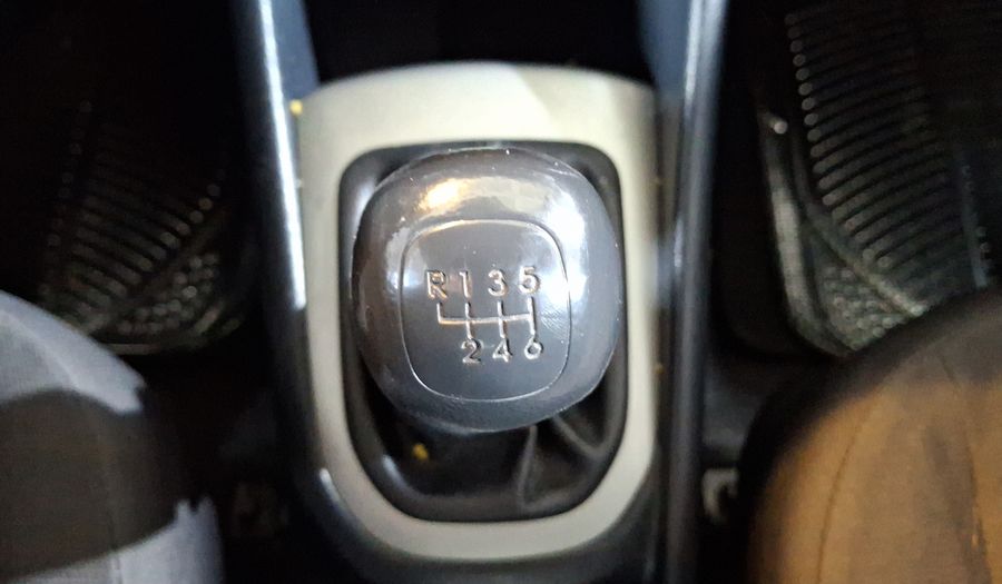 Kia Rio 1.6 LX MT Sedan 2016