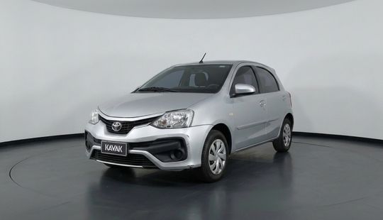 Toyota • Etios