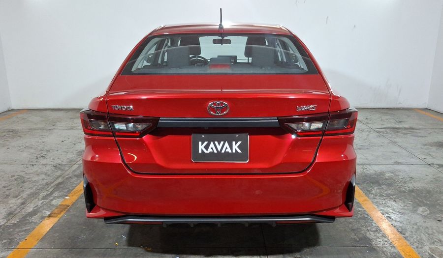 Toyota Yaris 1.5 BASE Sedan 2024