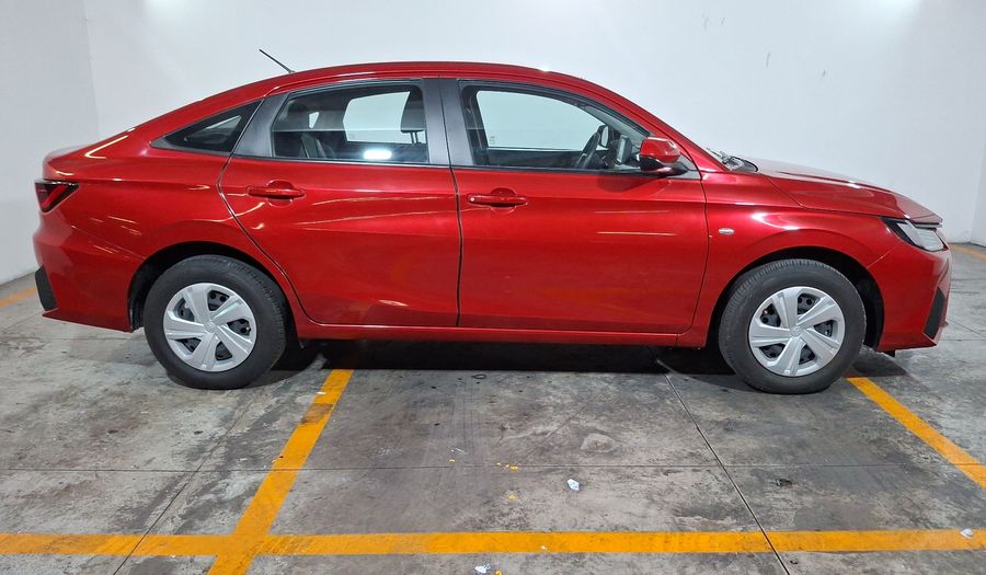 Toyota Yaris 1.5 BASE Sedan 2024