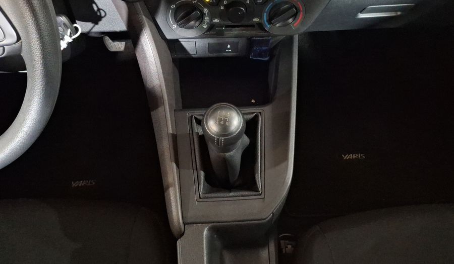 Toyota Yaris 1.5 BASE Sedan 2024