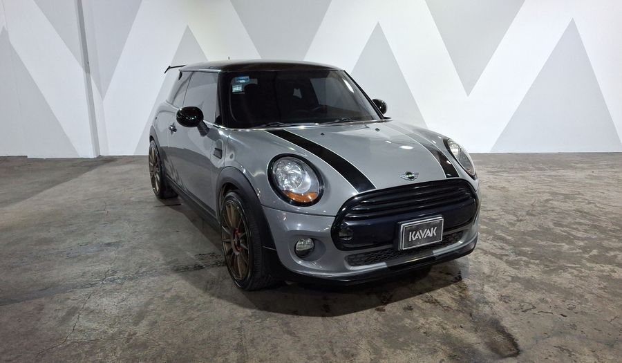 Mini Cooper 1.5 COOPER SALT Hatchback 2017