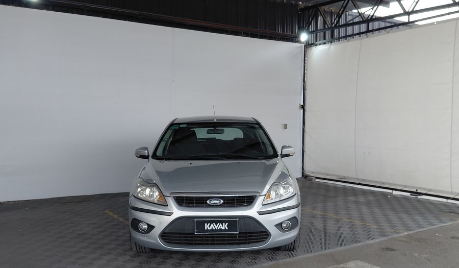 Ford Focus Ii 1.6 TREND Hatchback 2011
